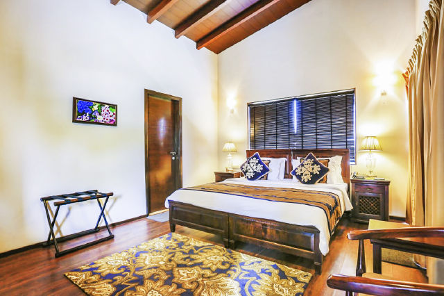 Elegant Suite in villa to stay