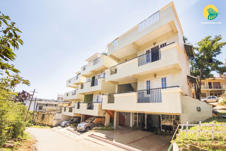 2 BHK with a hilly view, near Botanical Garden