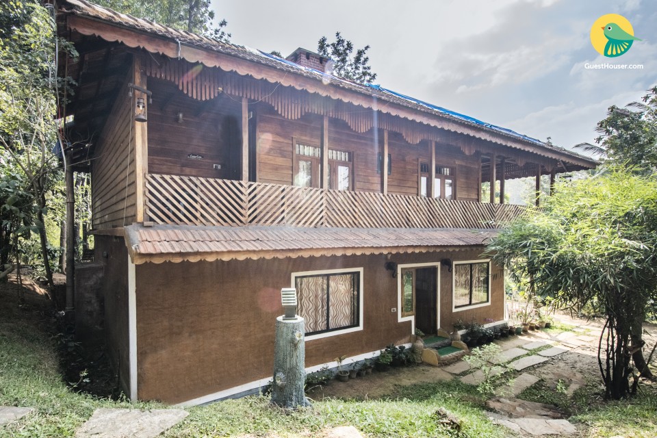 Rustic stay for those seeking a unique experience 