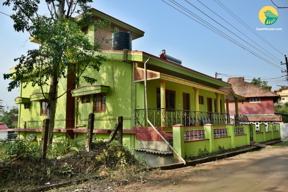 Capacious 6-BR homestay for a backpacking holiday