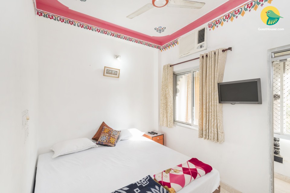 Cosy 1-BR on the banks of Lake Pichola