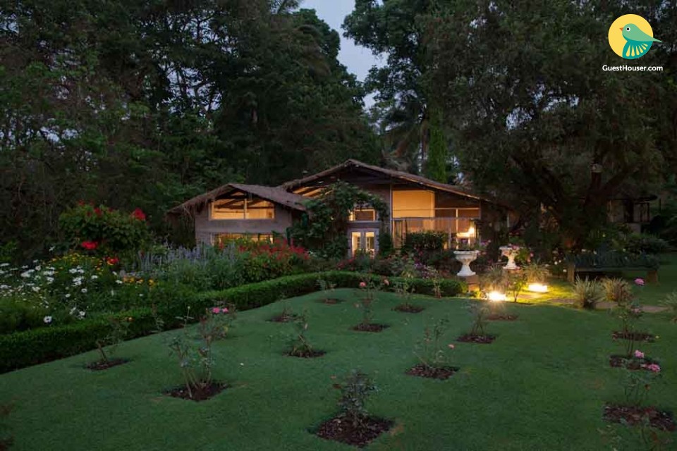 Colonial-style 4-BR stay, ideal for a luxurious weekend getaway
