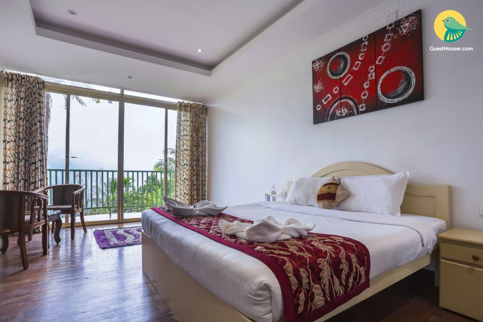 Elegantly furnished stay for 3