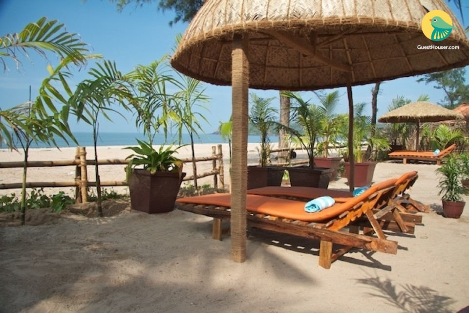 Lavish 5-bedroom cottage at the Agonda beach